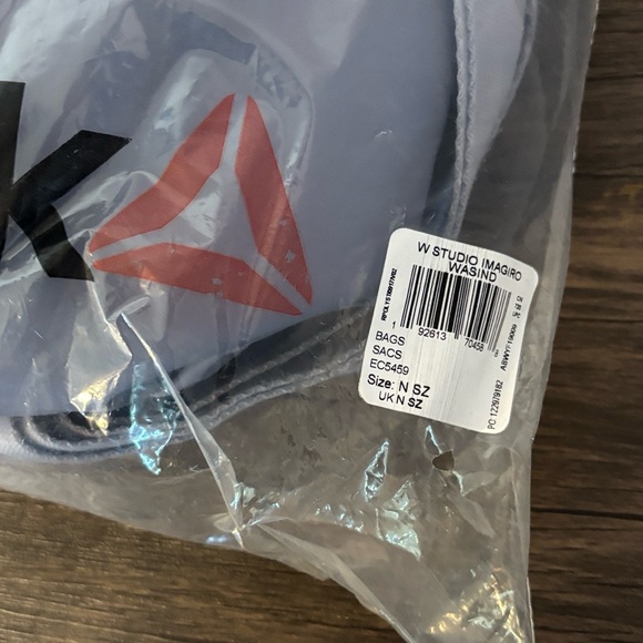 New Reebok bag - Picture 4 of 5